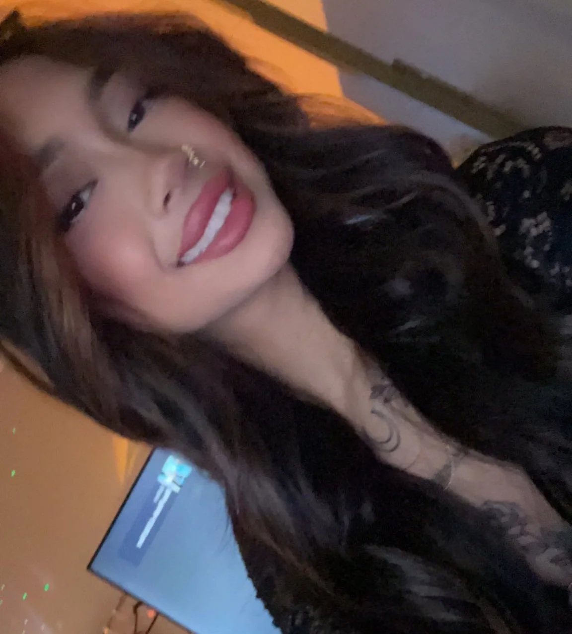 Amateur sexy teen bitch fucked main image