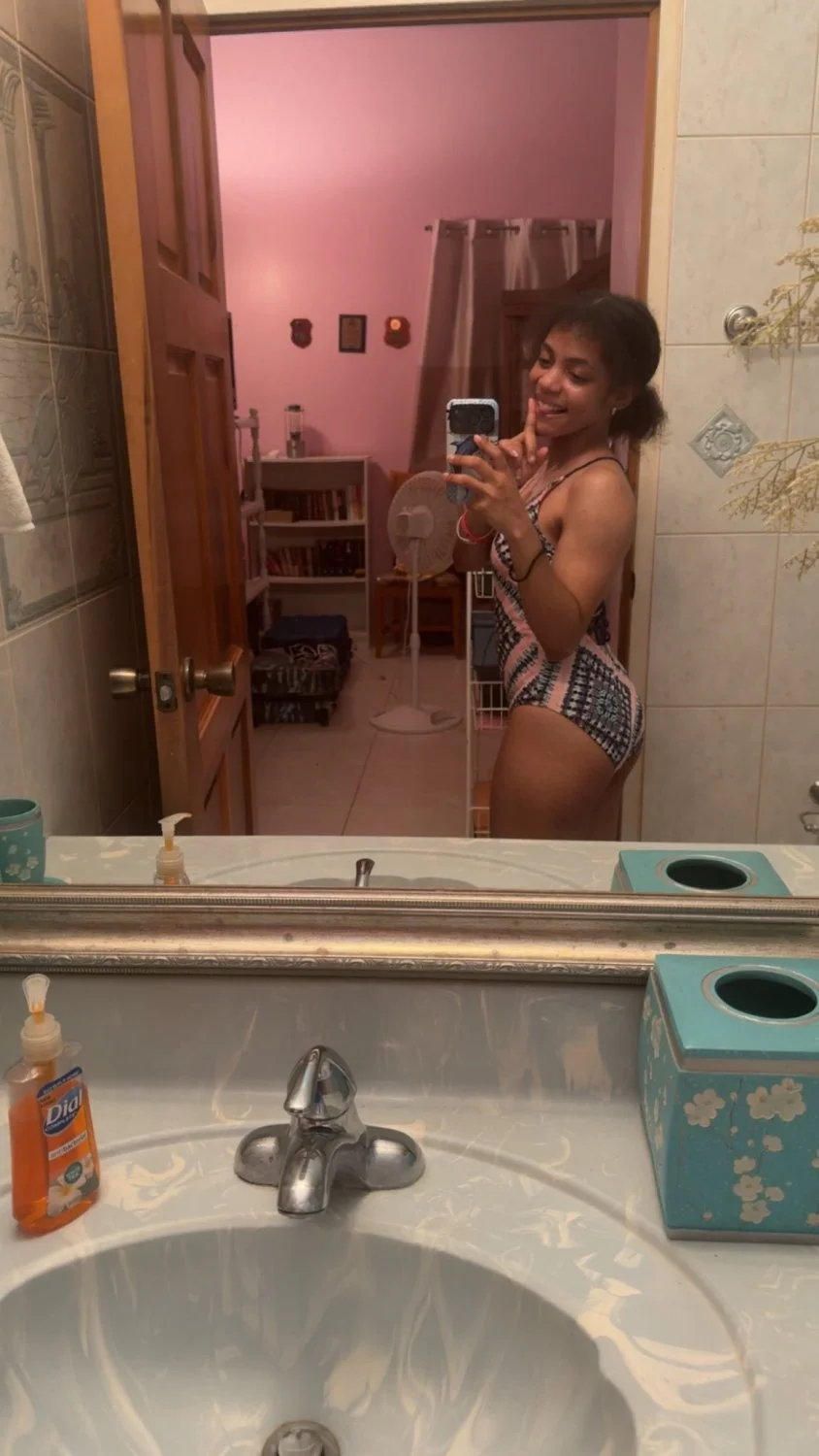 Sexy Jamaican Fit slut Pexiwhitetoes image 7