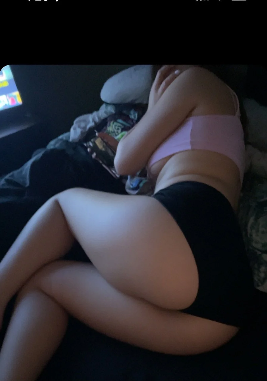 Teen with braces showing her small boobs image 2