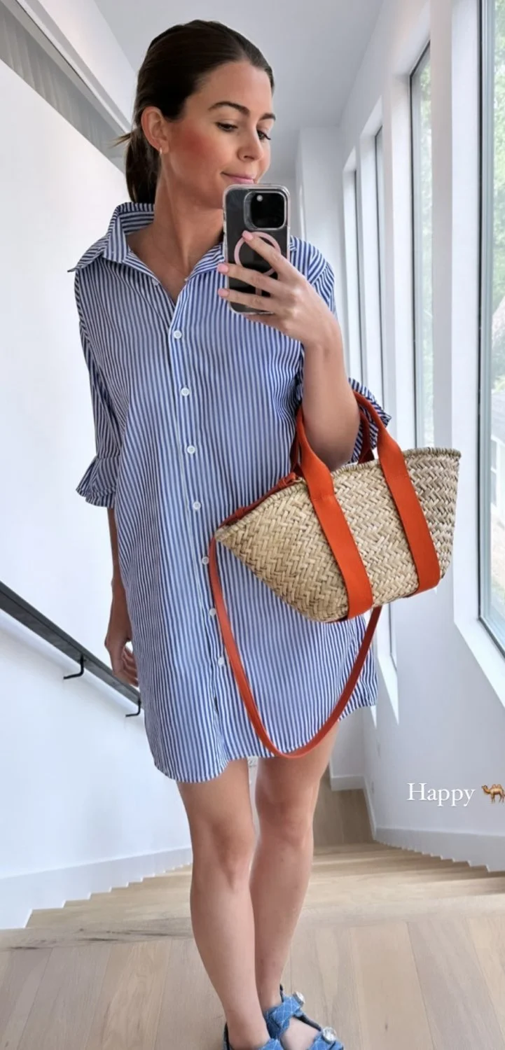 Beautiful young Texas Realtor with petite tan body image 28