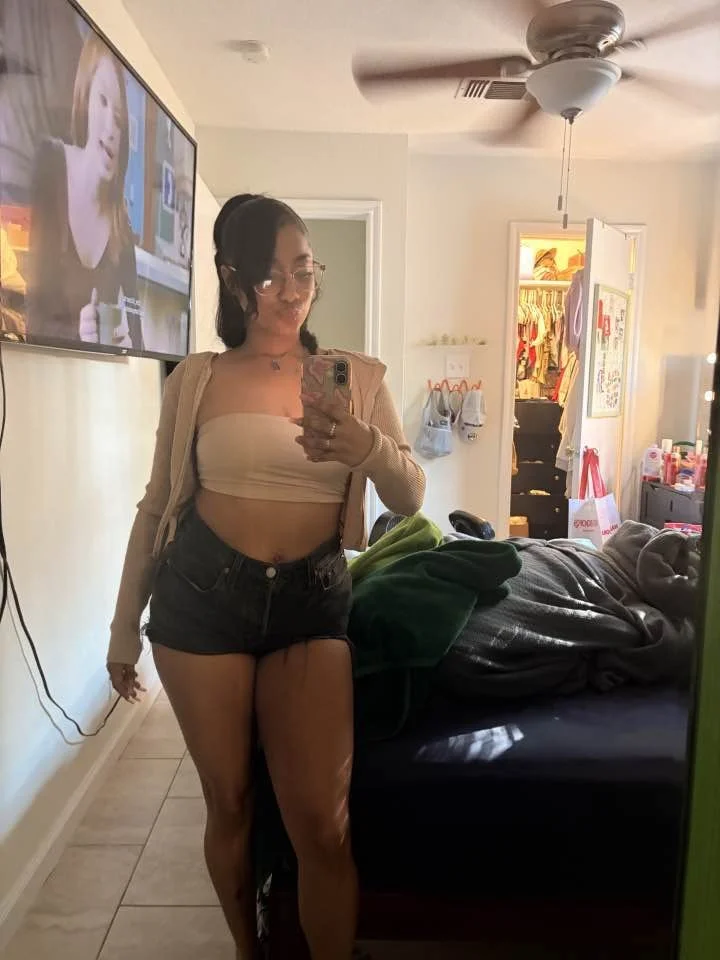 Meet the newest addition to the stable: Ashleigh, 23. Kik me at OGBullKing for same treatment image 2