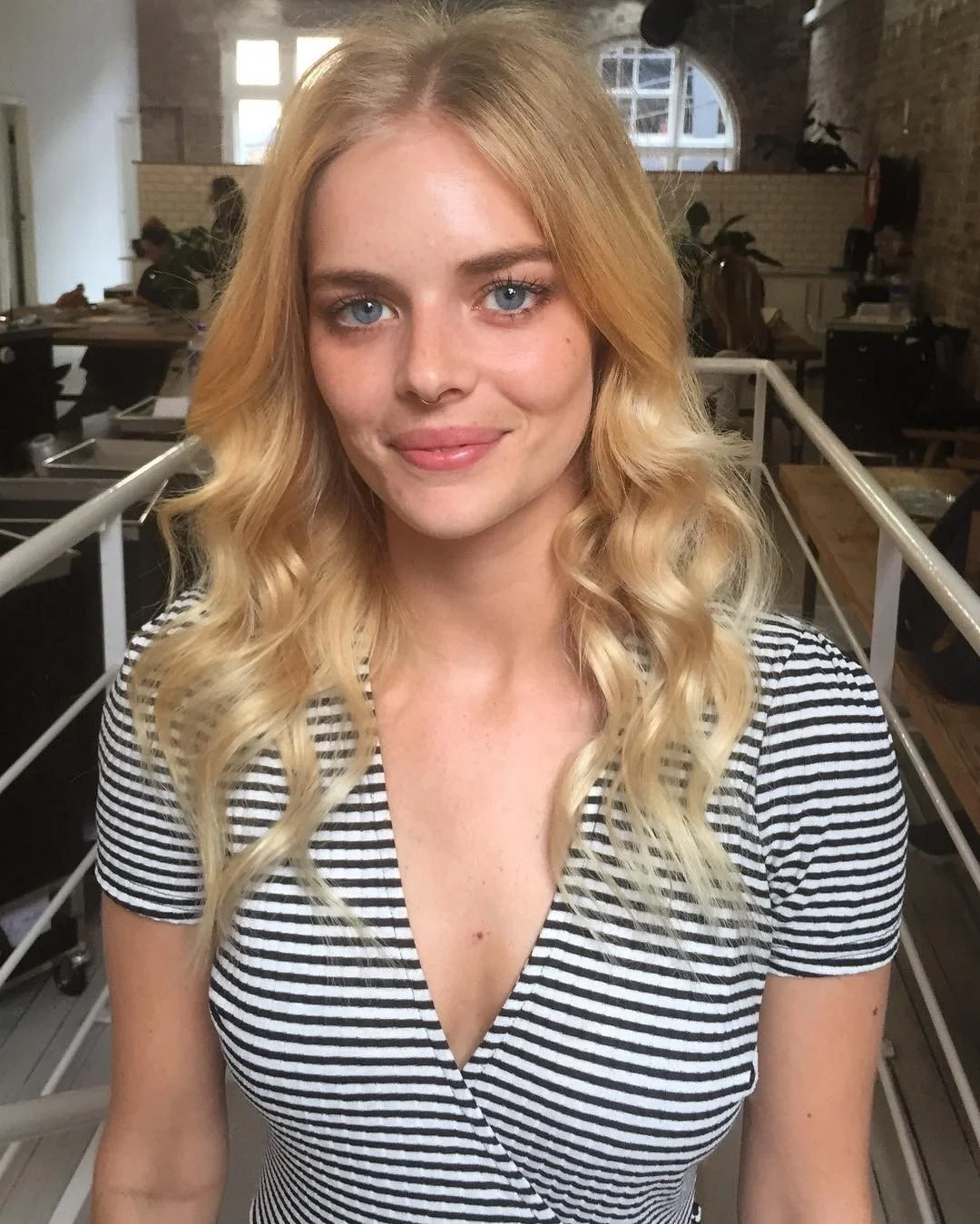 Imagine CEI and Pegging by Samara Weaving image 12
