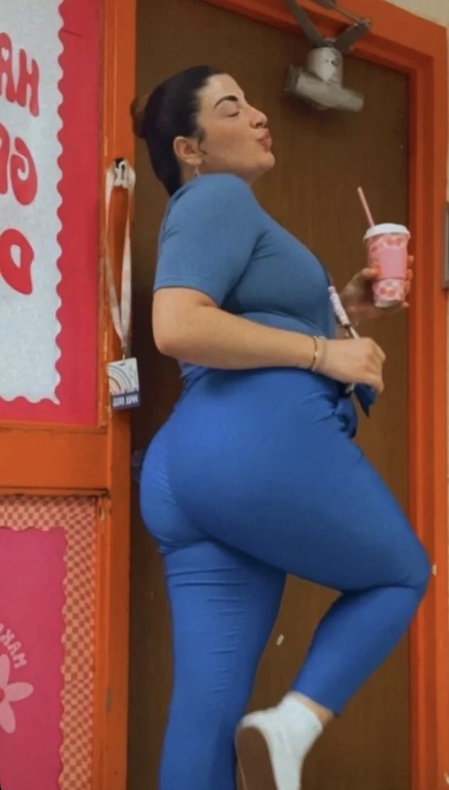 Thick big ass teacher PAWG image 7