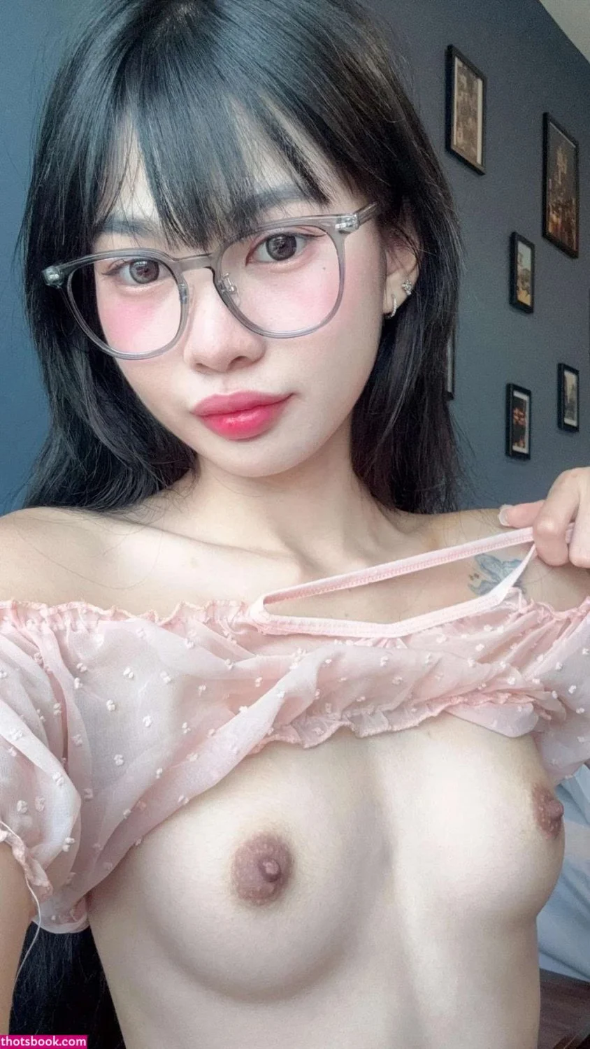 สาวแว่นร่านจริง image 20