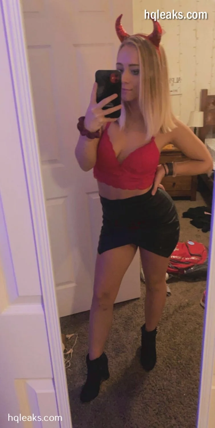 Sexy blonde jennyG image 43
