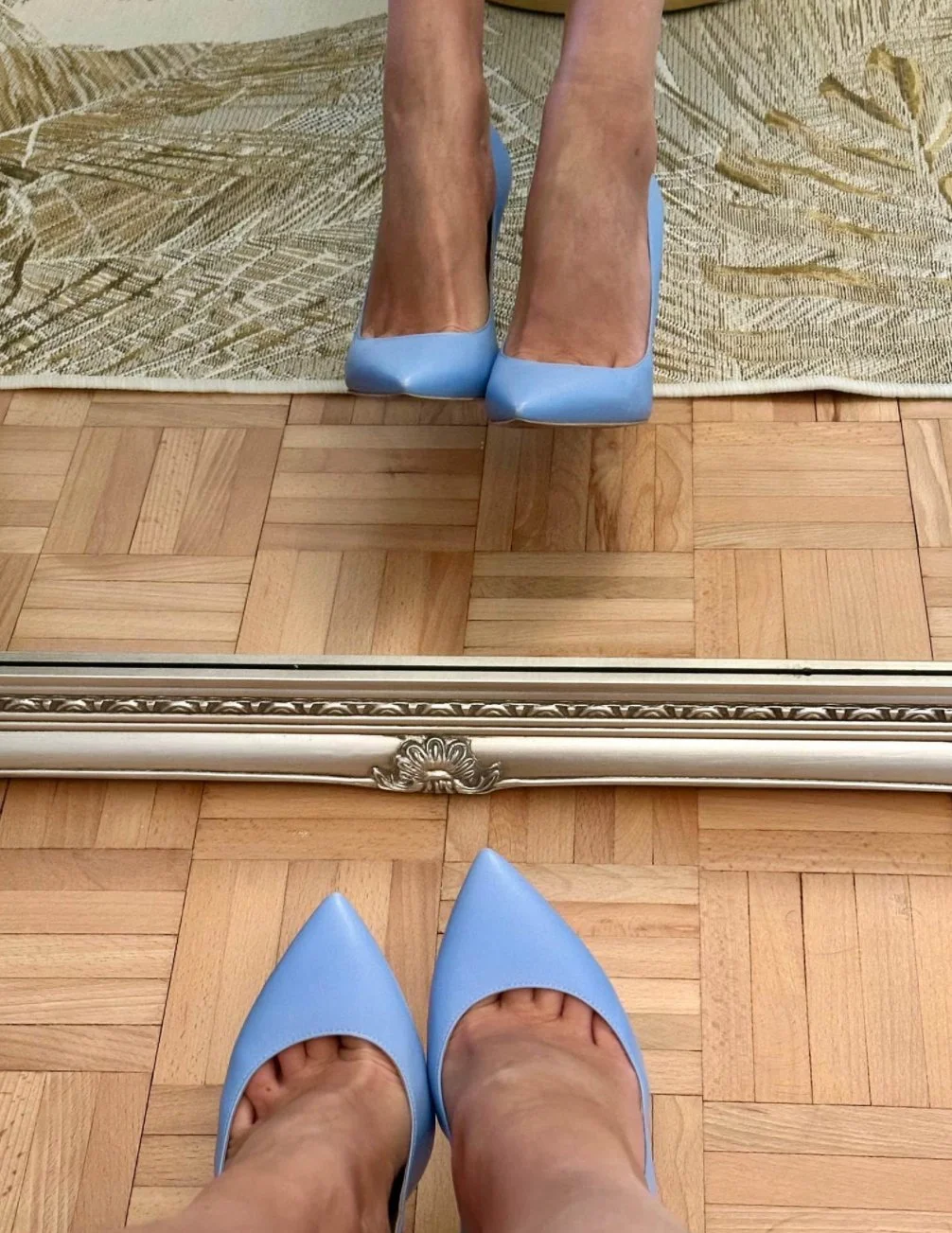 Skinny Feet in Light blue High Heels 👠 🫶🏼 image 3
