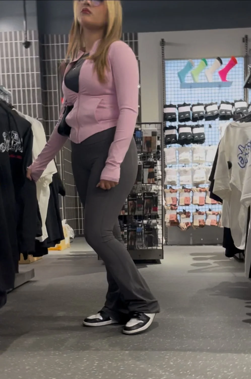 thicc asian ass caught at the mall image 10