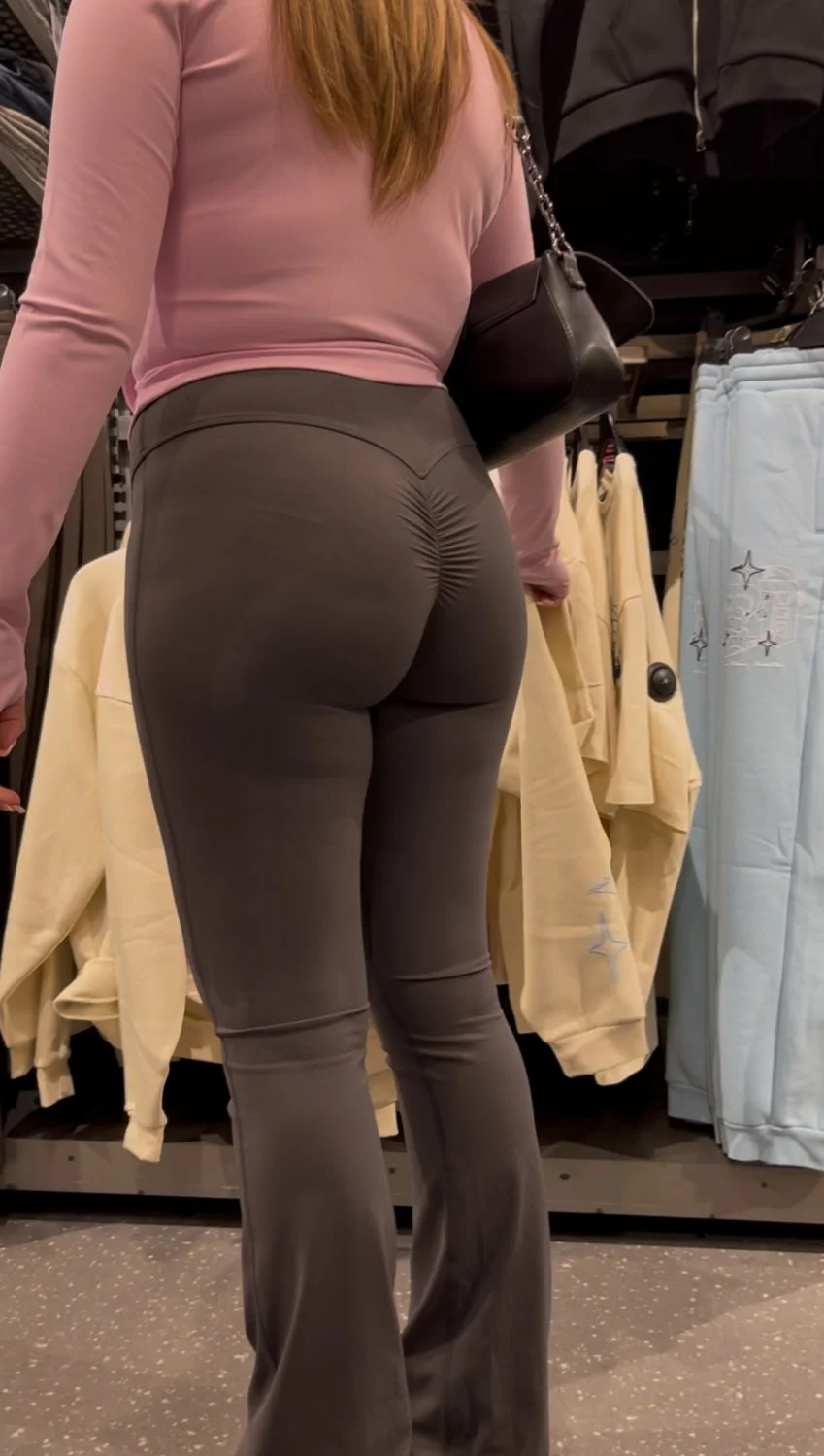 thicc asian ass caught at the mall image 15