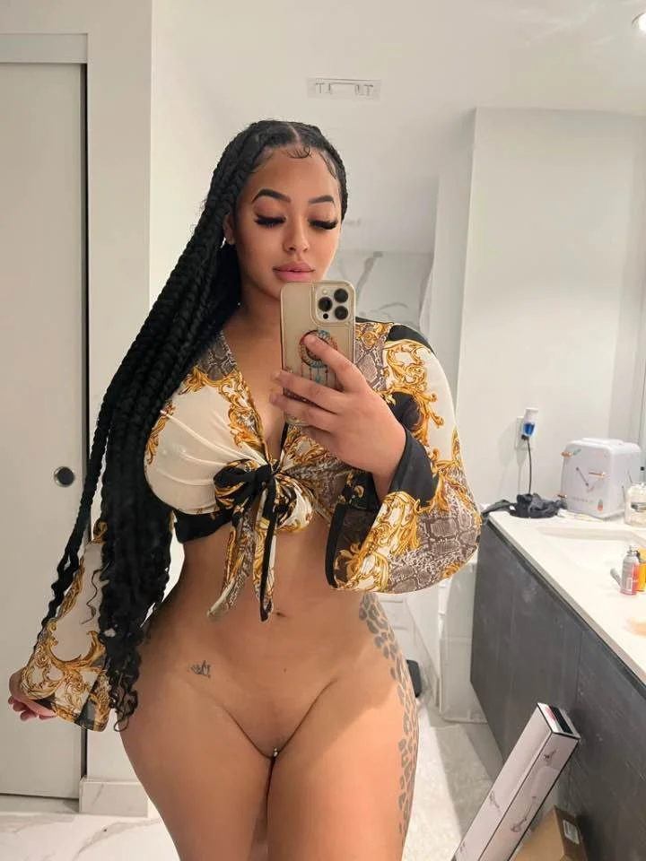thick woman gets exposed image 7