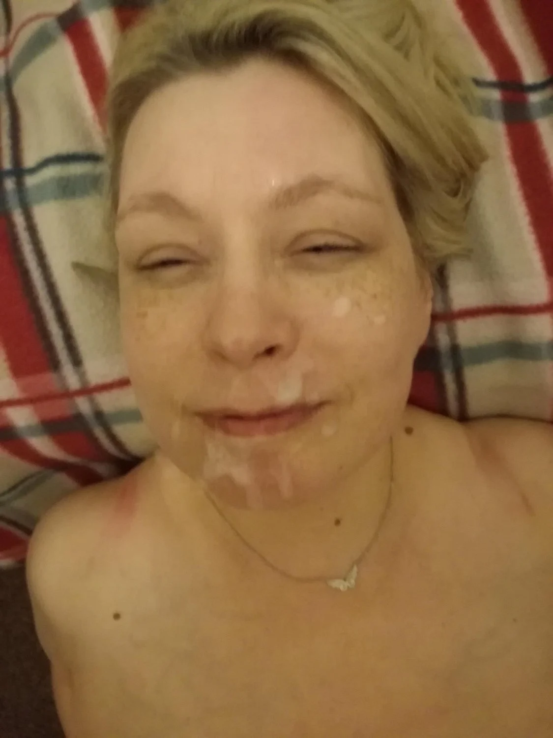 UK Fuckpig cock sucker and facial queen image 5
