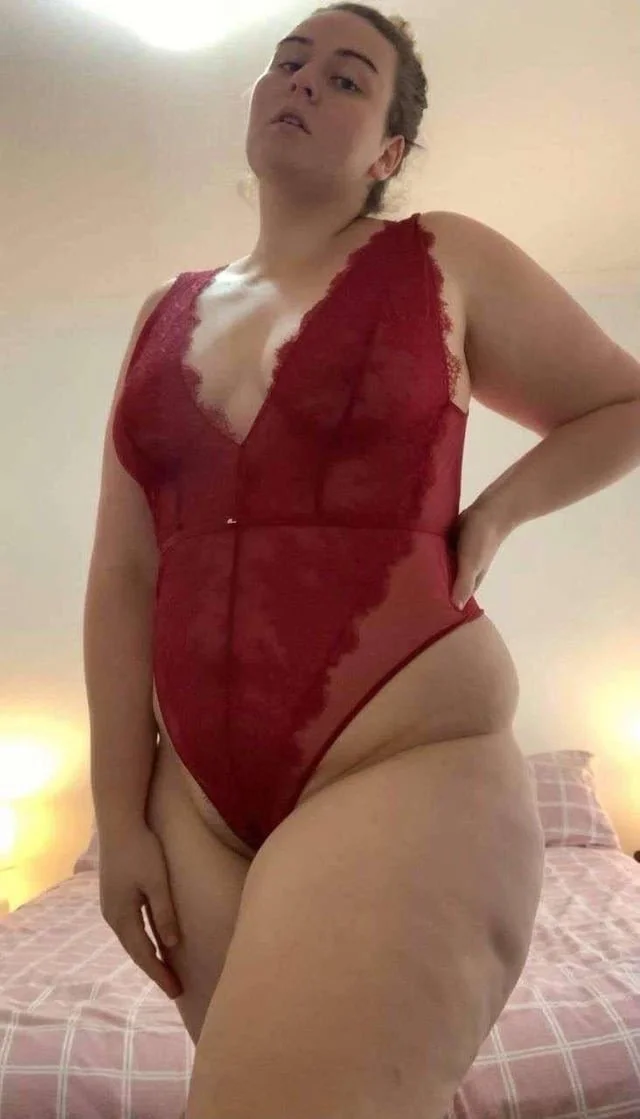 Wants anything that is not her fiancé image 1