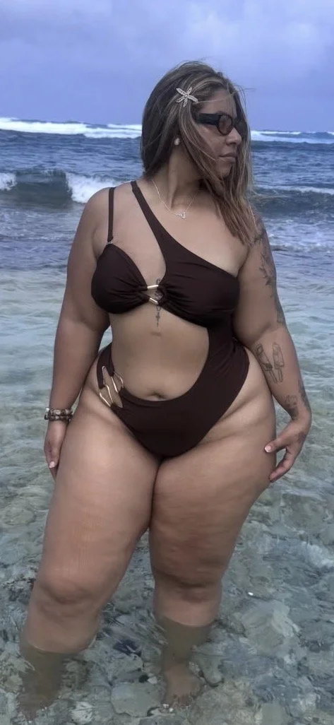 Teen thick ass curvy image 9