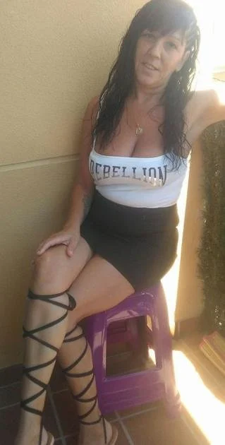Cucks mom Carmen image 4
