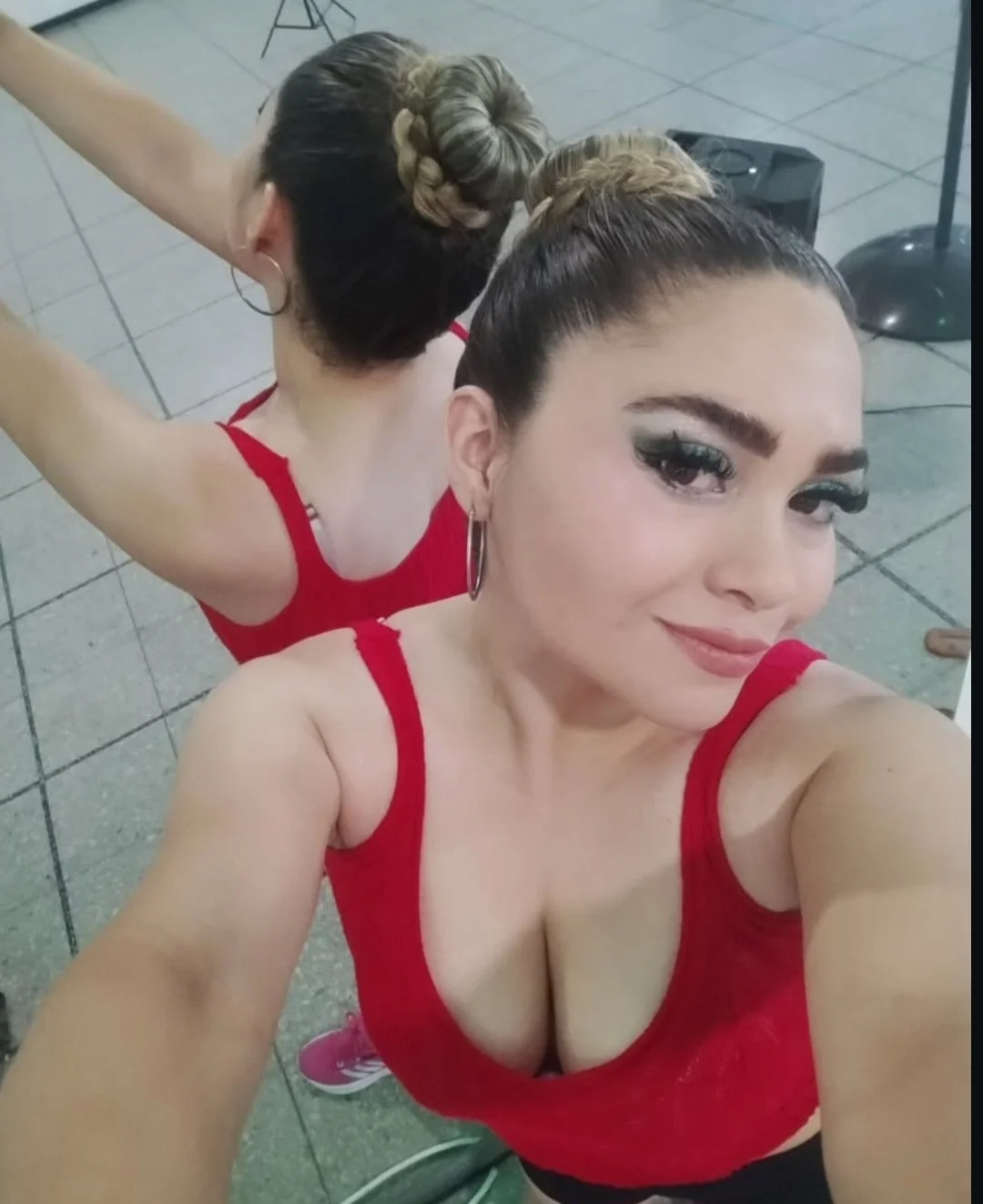 Carolina hermosa zorra de Buenos Aires image 5