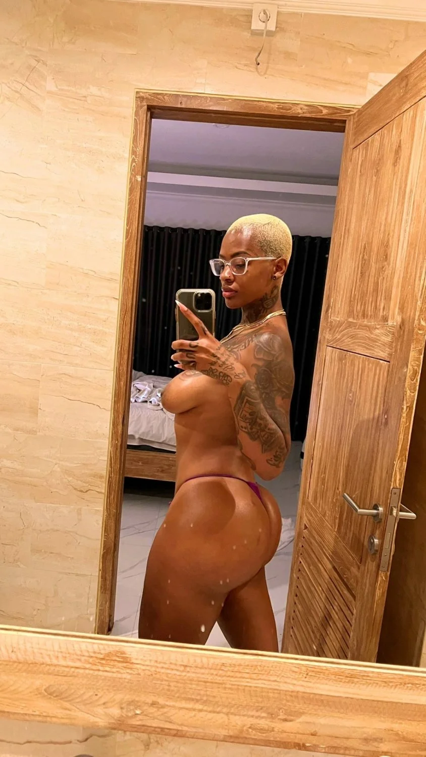 Random big ass breast image 7