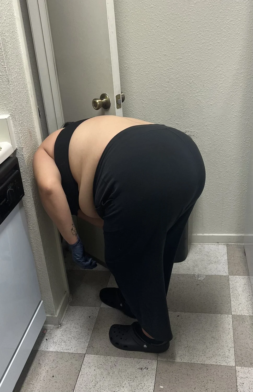 I love taking pics of my sister Marcy’s ass 😈 image 15