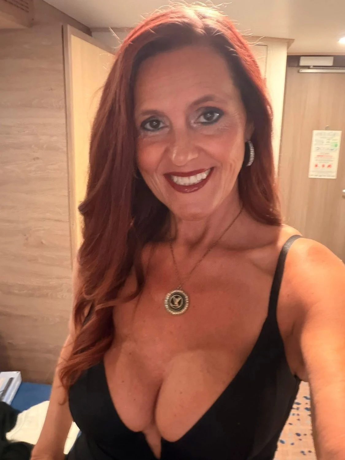 Milf loves my page wants posted image 9