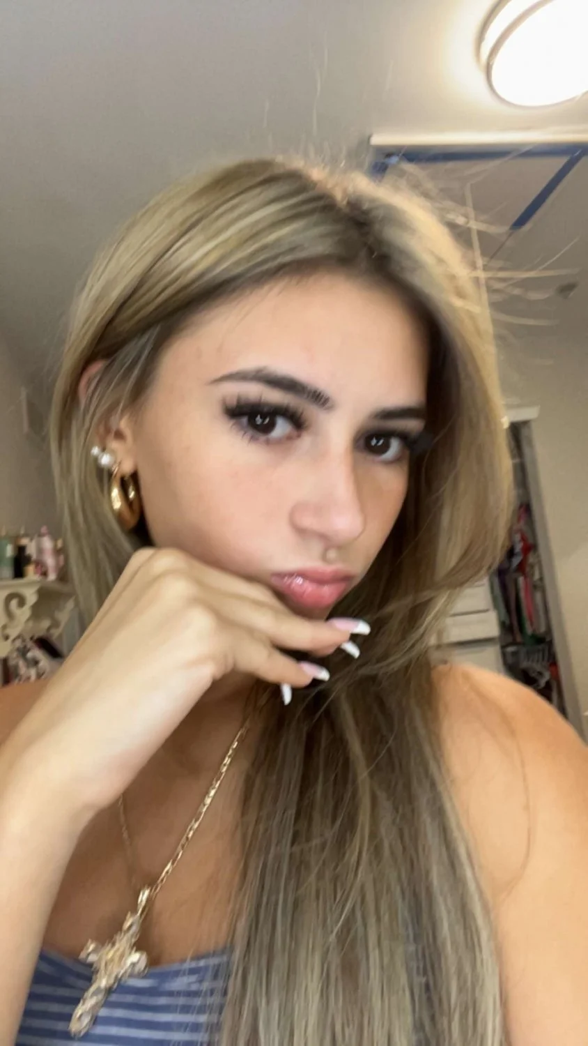 Snapchat teen slim image 11