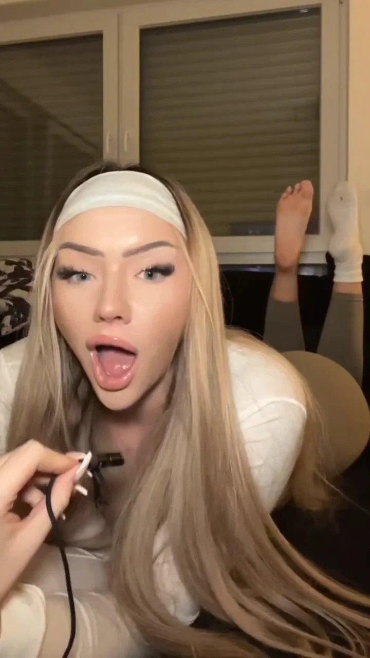 Kaisey Ahegao, Green light-Red light Joi🚦 image 3