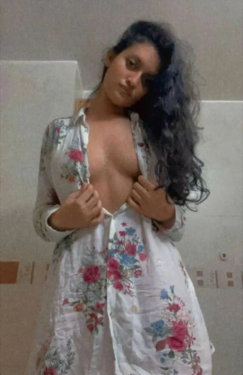 Indian girl exposed her nude pics image 12
