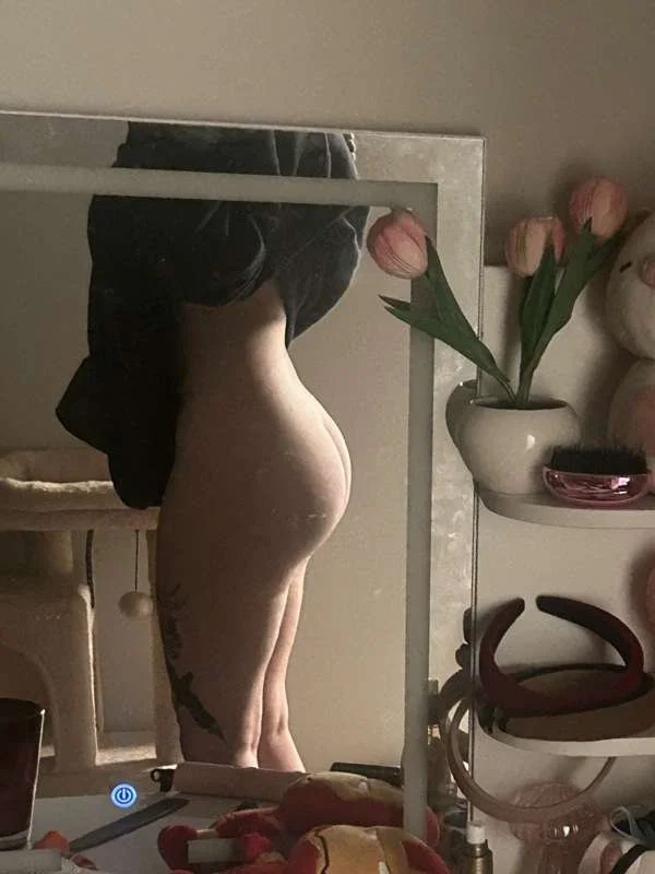 gym slut vivi image 48