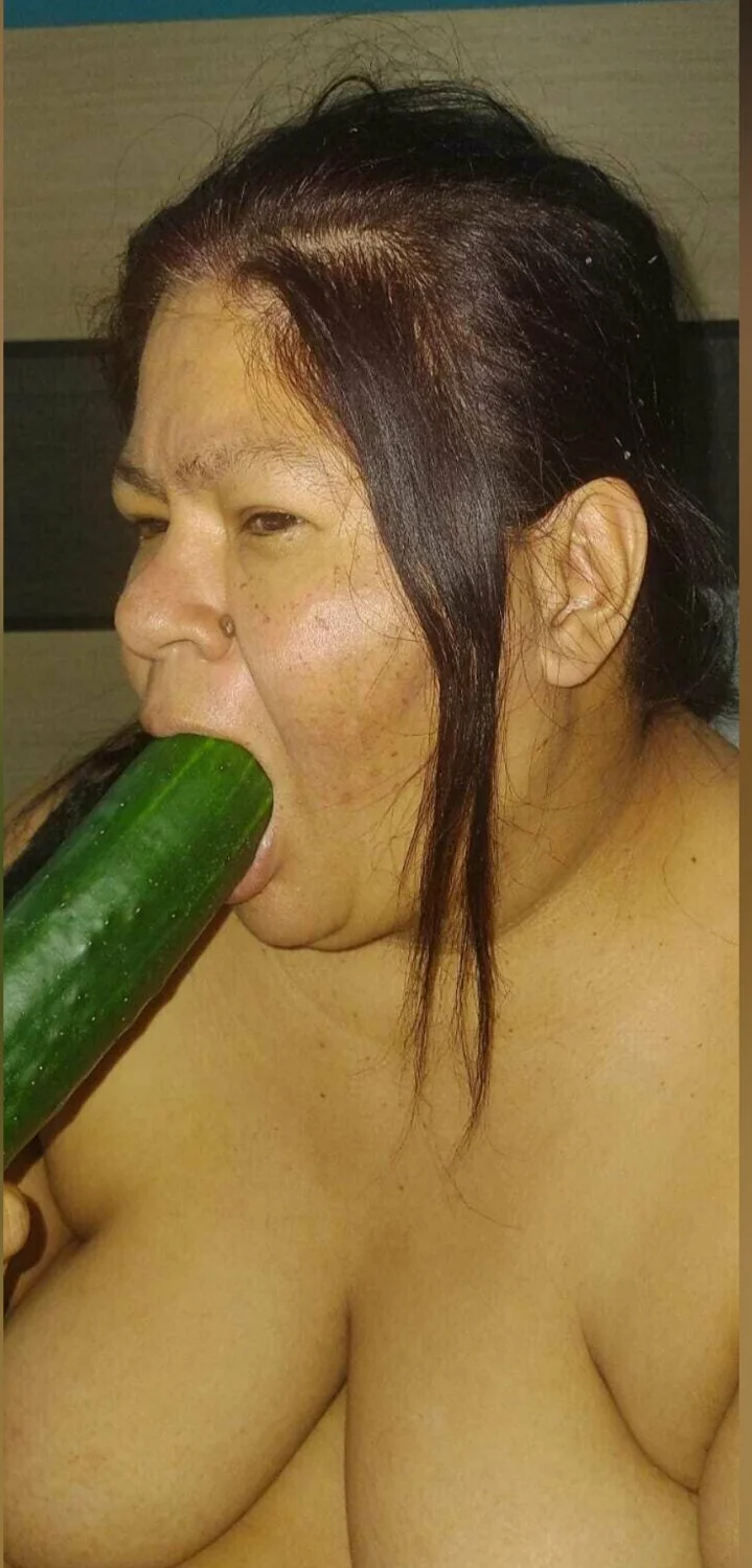 ESMERALDA La Modelo Más Gigante de la Talla SSBBW. image 10