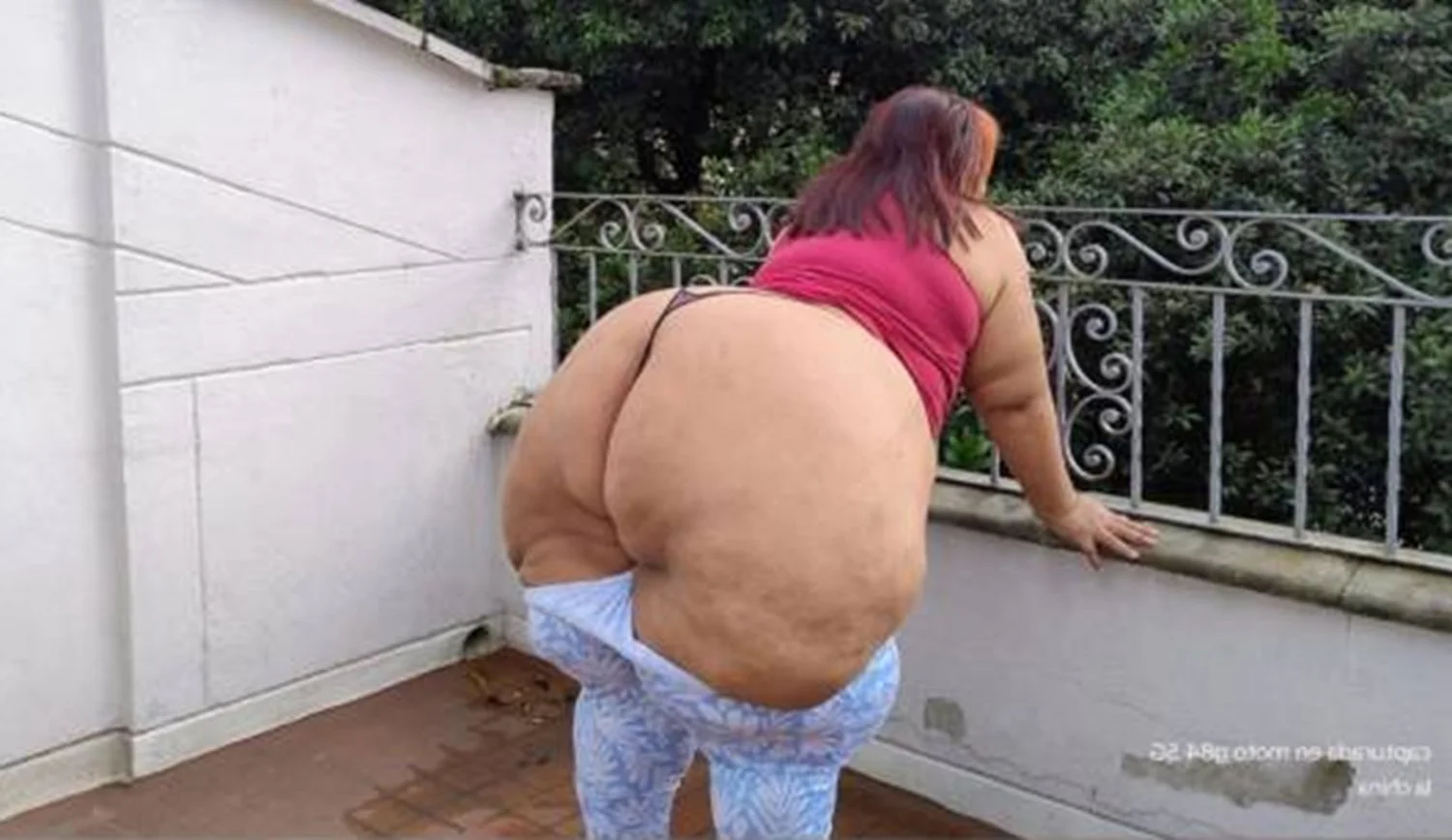 ESMERALDA La Modelo Más Gigante de la Talla SSBBW. image 39