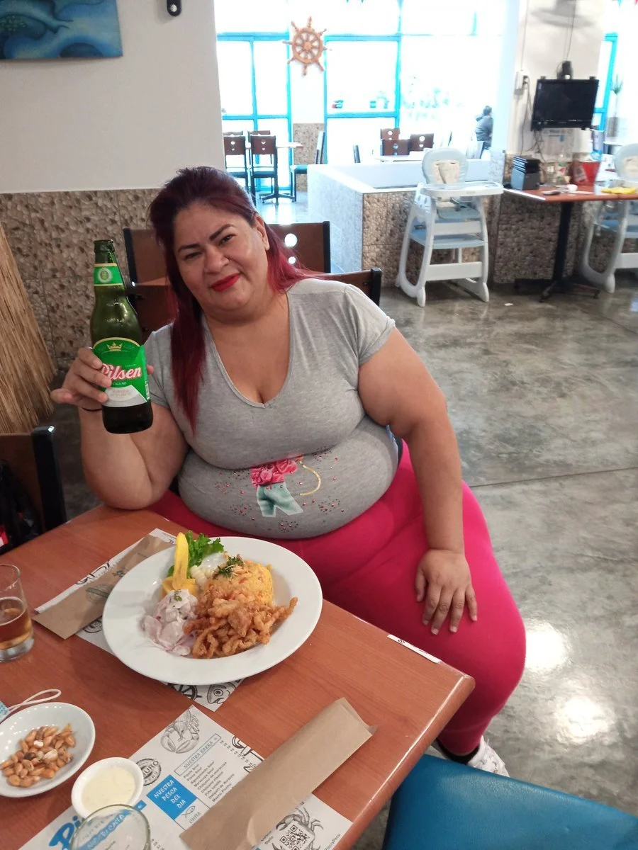 ESMERALDA La Modelo Más Gigante de la Talla SSBBW. image 45