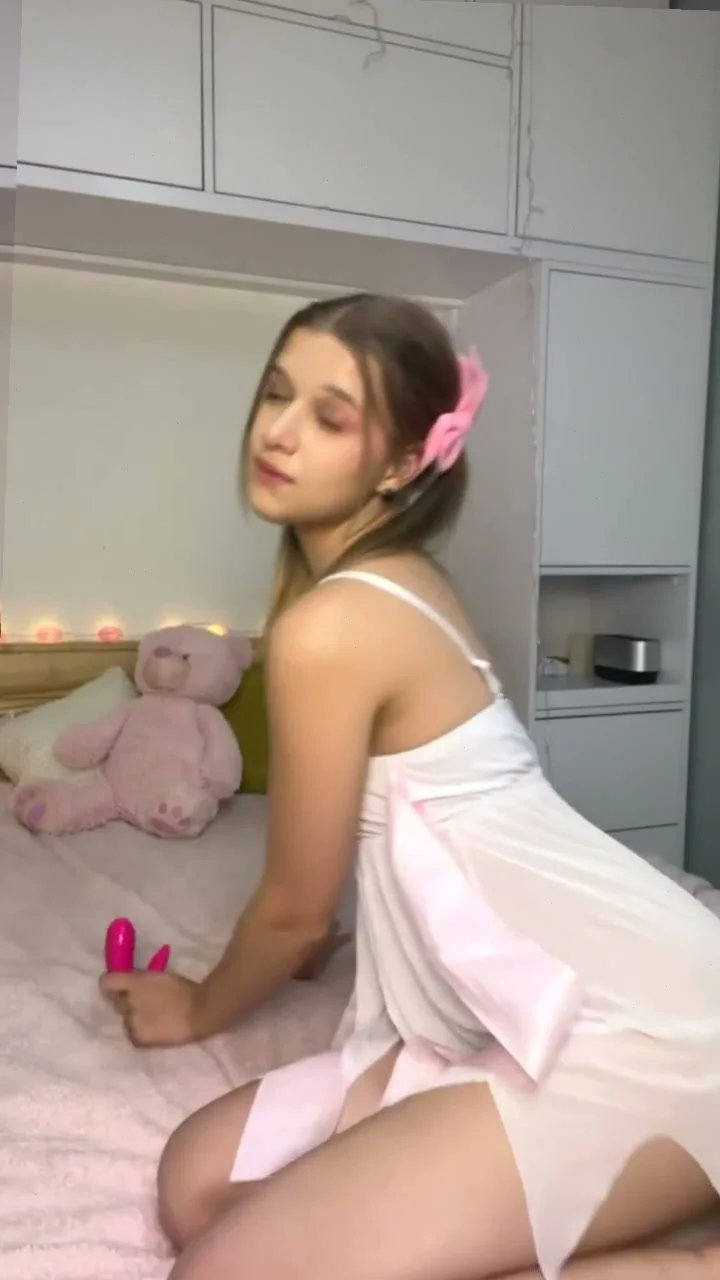 🔞 busty busty blowjob tight wet pussy nude 🍑😈 My OF image 3