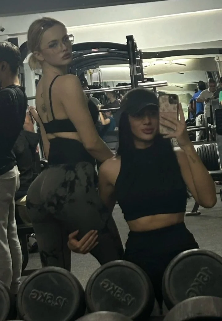 Thick and busty Romanian slut Amelia image 17