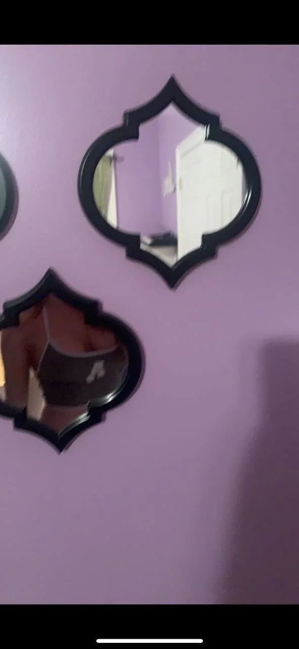 Anna 19 image 10