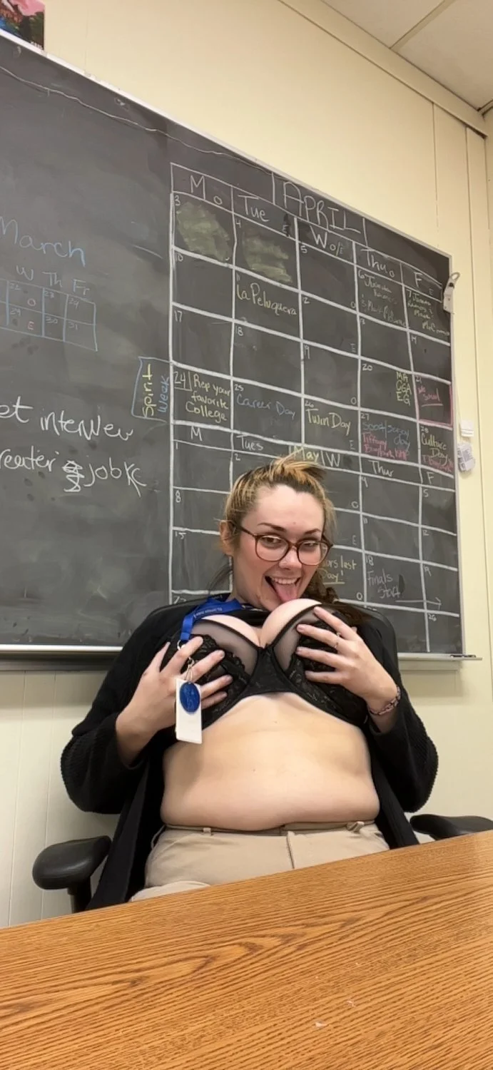 Chubby PAWG Teen Kyleigh with Massive Tits image 9