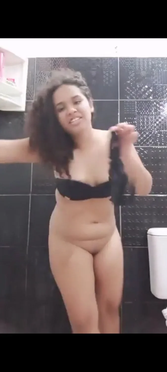 Novinha gostosa live image 4
