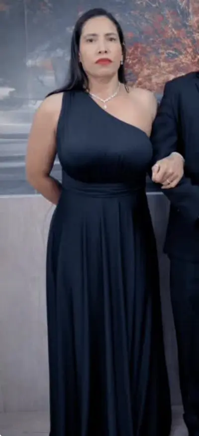 Esposa exibida cover image