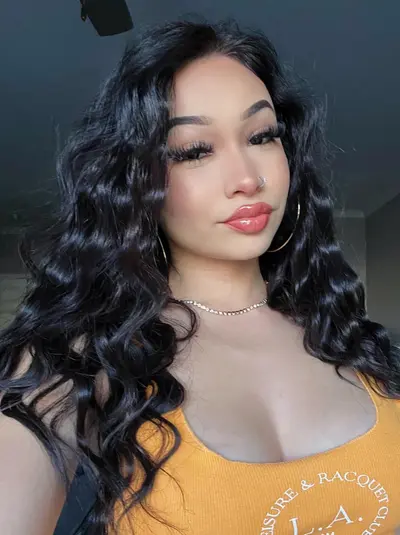 Sexy youtuber🤤 cover image