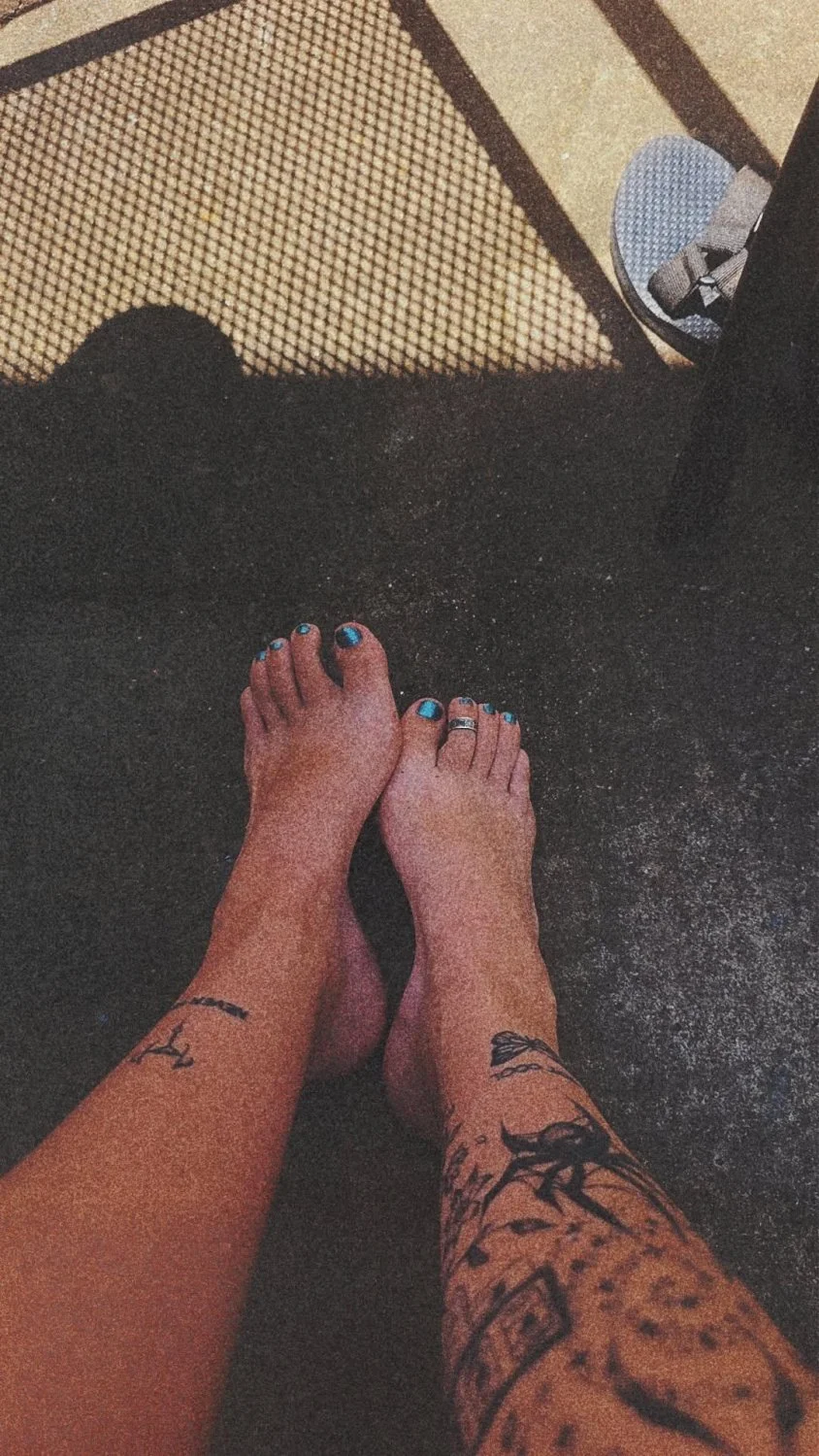 Feet image 10