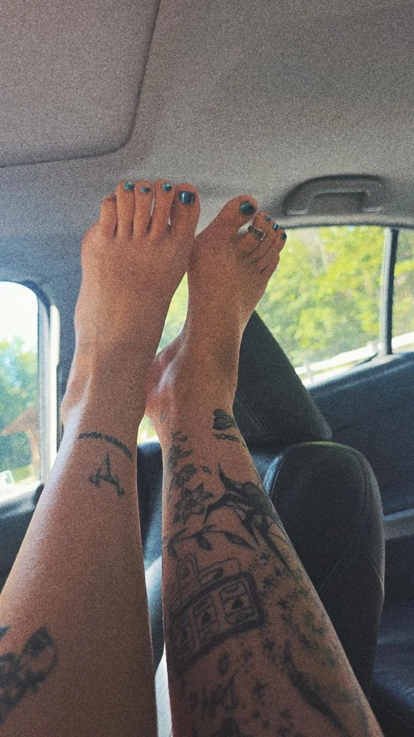 Feet image 11