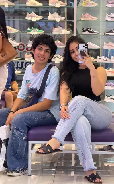 Paula Y Su hermano , se tienen ganas cover image