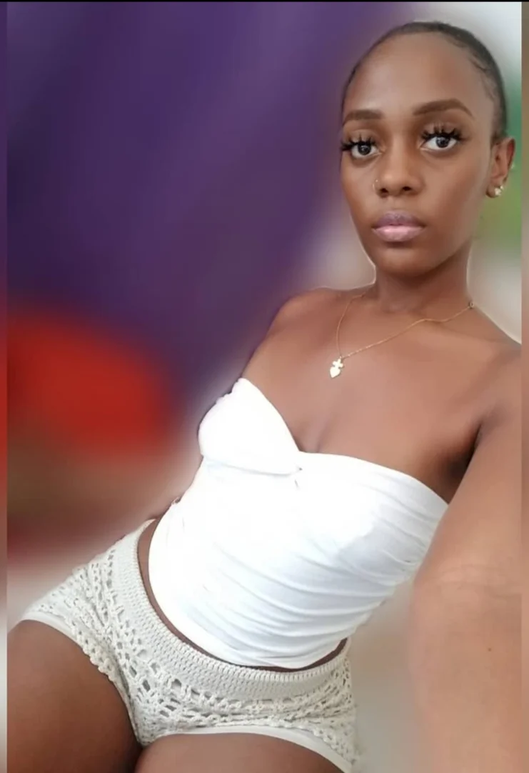 ‼️🤤😍😍Fine petite body and face ‼️‼️😍🤤 image 3