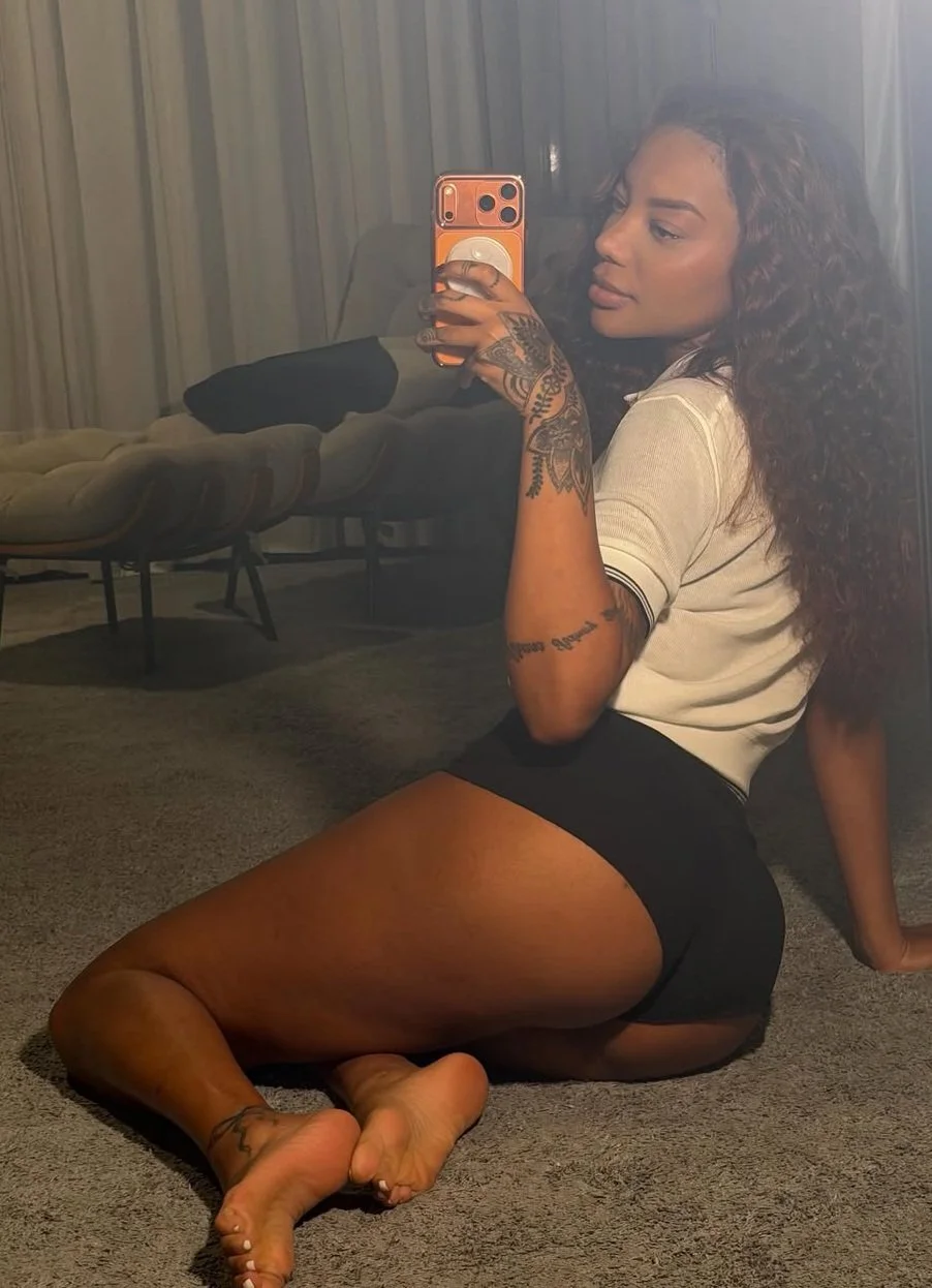 Ludmilla 🍑🔥 image 8