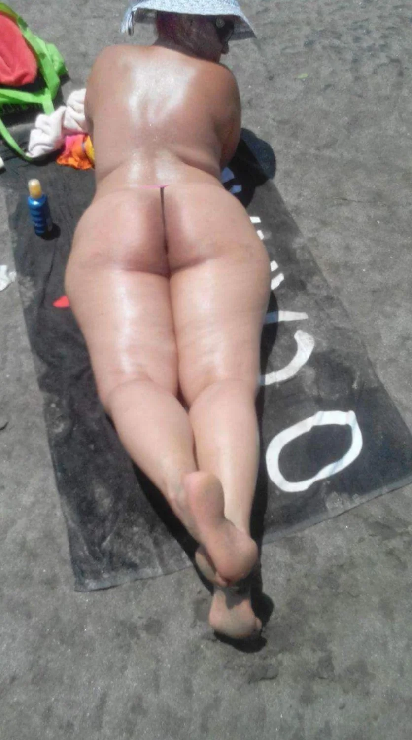 Mature Big ass image 25
