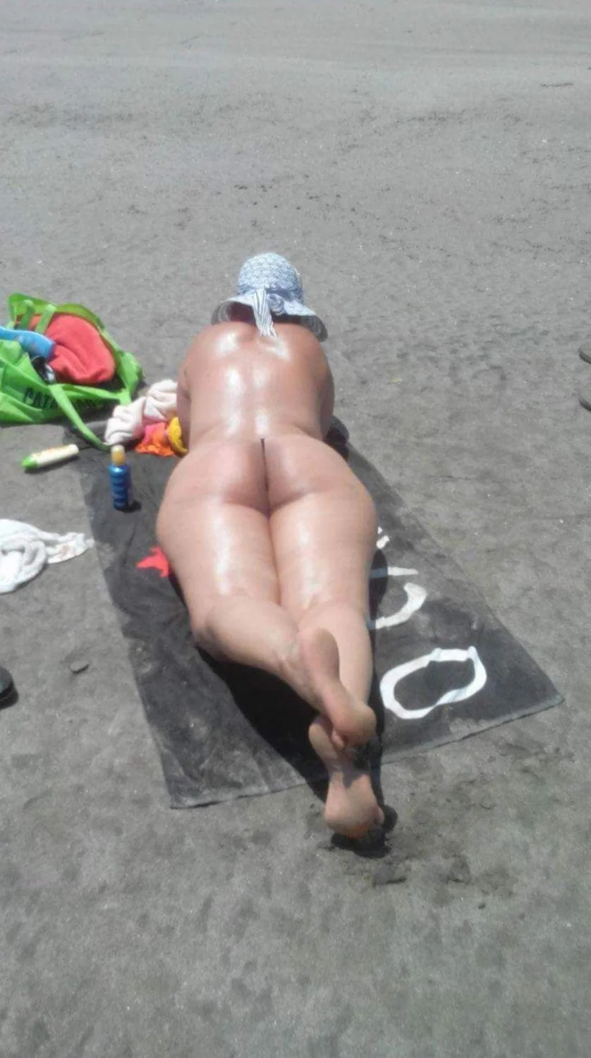 Mature Big ass image 36