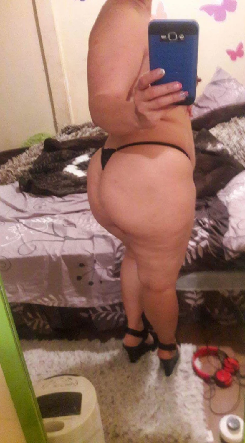 Mature Big ass image 6