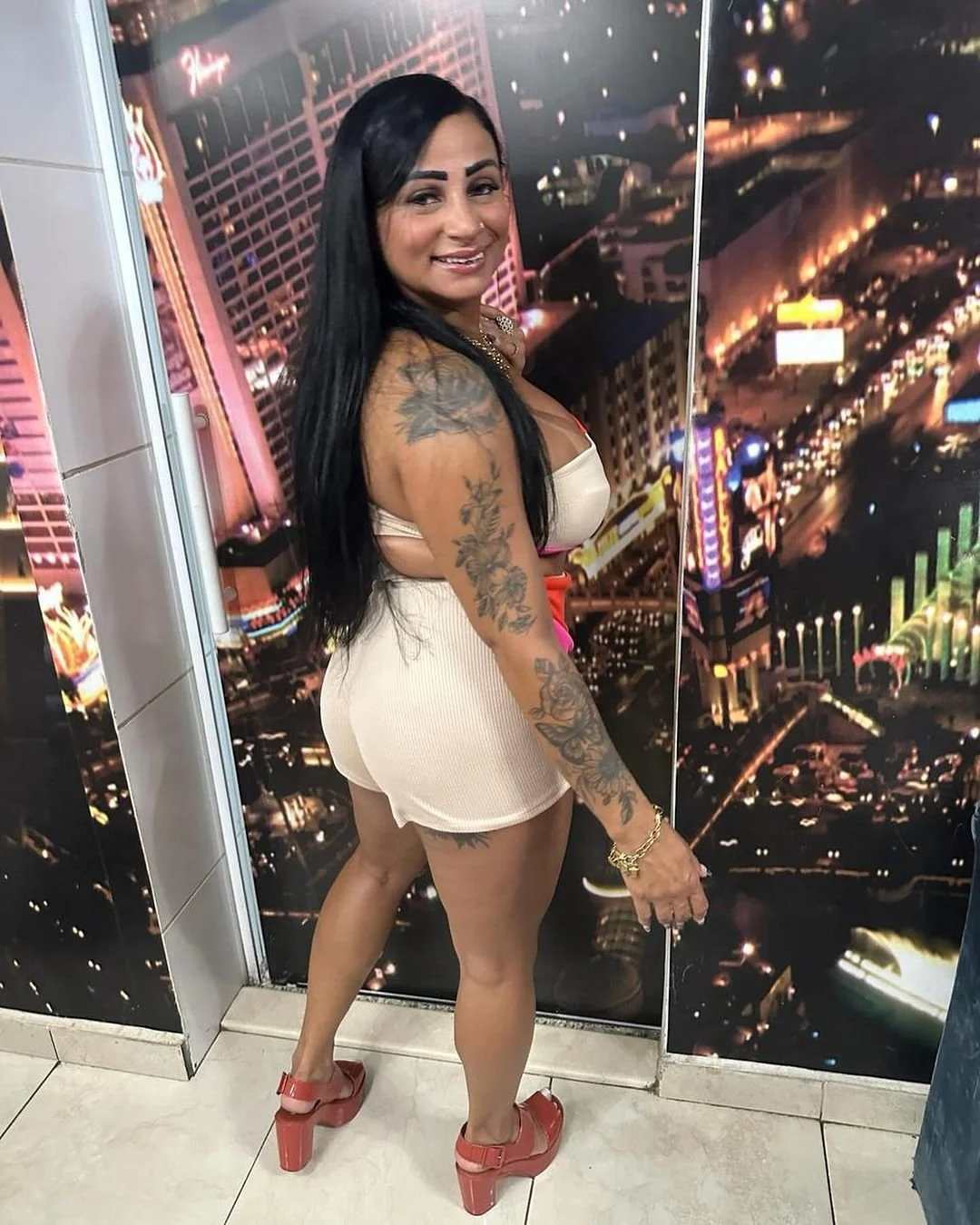 Vånëssînhª Milf Morena Puta e Vostosa image 20