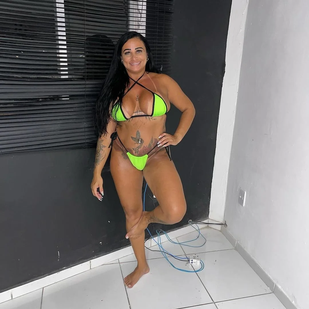 Vånëssînhª Milf Morena Puta e Vostosa image 41