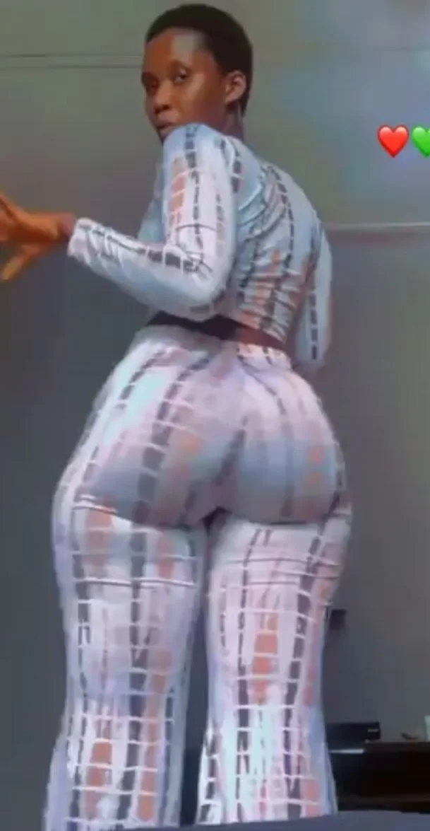 Ass2Phat #29 Natural n Curvy Jiggling EveryWhere.. We Need I.D !! image 5