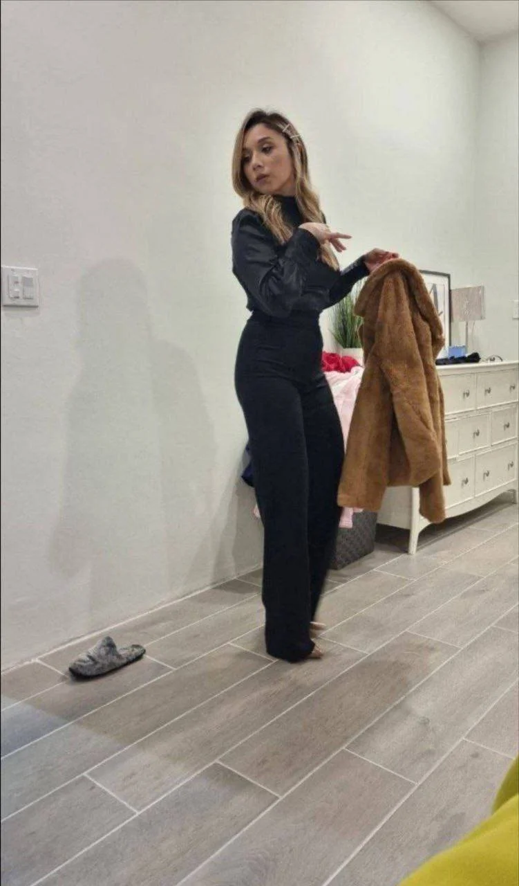Drliciosa madurita, quieren verla desnuda??? image 5