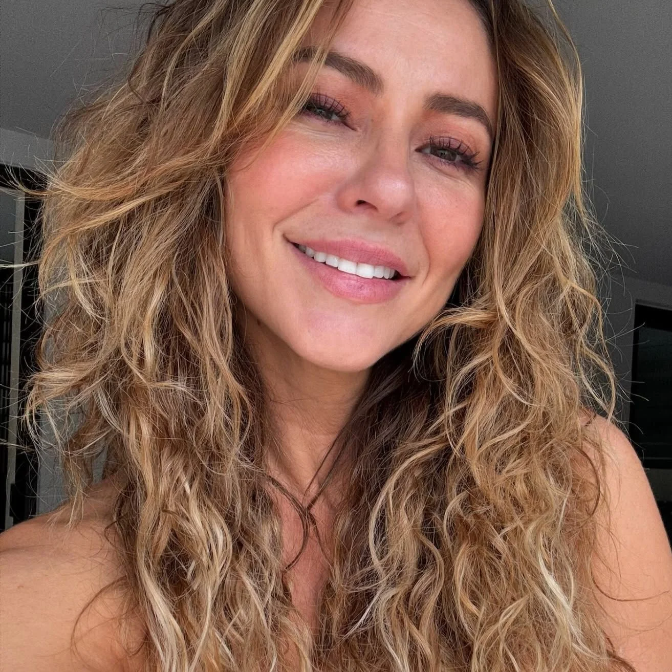 Paolla Oliveira image 5