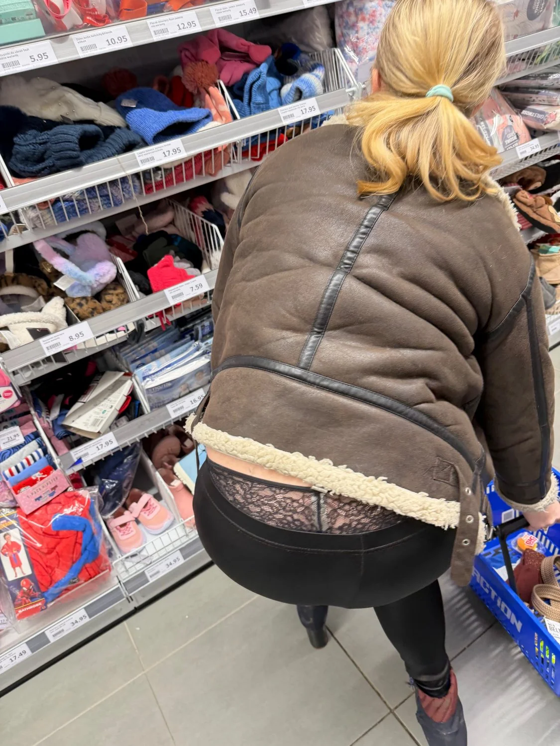 Thong slip milf main image