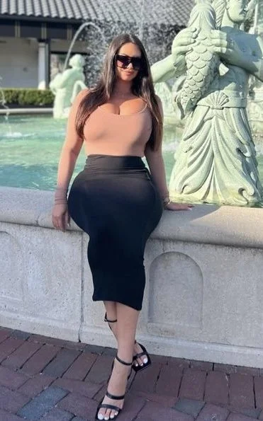 Nicole McNair Florida MILF image 15